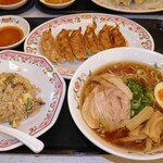 餃子の王将 - 料理写真:醤油ラーメンセット 1,029円