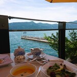 サロン・ド・テ ロザージュ - 