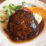 レストラン・エスカルゴ - ジャンボハンバーグ