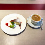 サルヴァトーレ - チーズケーキと珈琲