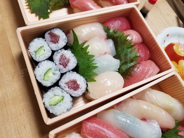 紅すずめ 紅すずめ 遠鉄百貨店 和惣菜 寿司 新浜松 寿司 食べログ