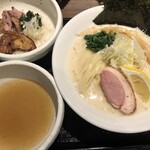 鴨出汁中華蕎麦 麺屋yoshiki - 鴨と魚介の冷やしクリィミー和えつけそば+炙り鴨肉とフォアグラ丼