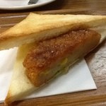 カリーナ - コロッケの具はキメが細かいです