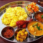 ヘブン - 日替わりターリー（￥９９９税別）