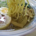 特一竜 - なつかしラーメン塩の麺