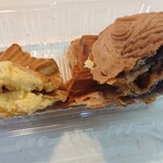 阿蘇のたいやき 山から鯛が釣れる - たいの中身。カスタードと粒あん