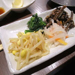 焼肉 神戸屋 - ナムル盛り合わせ（６００円）