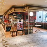 ル・グルニエ・ア・パン - 外観 