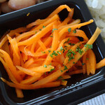 パリのワイン食堂 - 木苺の薫るキャロットラペ