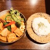Rojiura Curry SAMURAI. - 豚角煮と野菜　1280円　
ココナッツスープ(+100円)
辛さ4(無課金上限)、ライスはM(180g)
