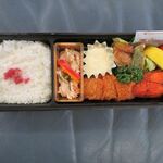 ポワッソンルージュ - オマール海老フライ弁当