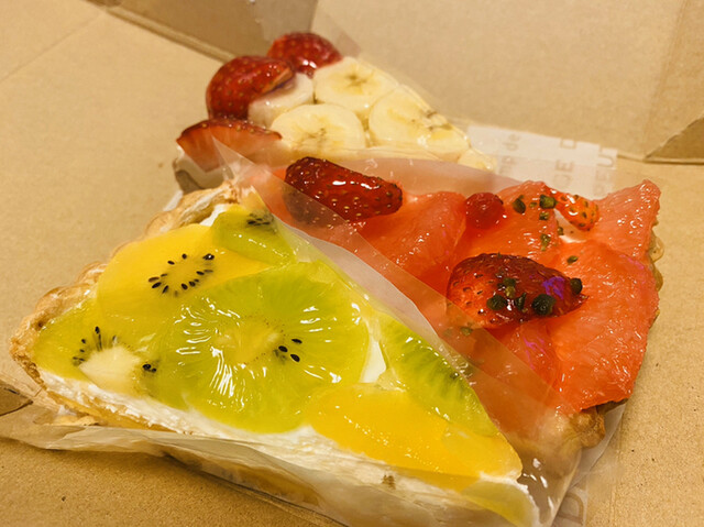 閉店 Frips フリップス 新宿御苑前 ケーキ 食べログ