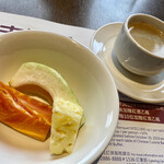 松鶴廳 - フルーツとコーヒー