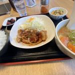 キッチンカフェ 笑顔の森 - ポークチャップ（日替わり
