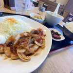キッチンカフェ 笑顔の森 - ポークチャップ