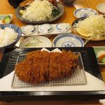 たい樹 - 黒豚特大ロースカツ定食　2,730円(2012/05)