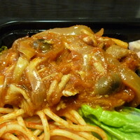 Ristorante IL PRINCIPE - 豚肉ときのこのトマトソース？弁当