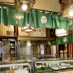 日の出寿司 - お店　内観