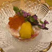 鮨 うら山 本店 - 渡り蟹と雲丹、いくら、キャビアのせ