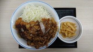 Katsuya - 牛バラ焼きチキンカツ丼（並盛）