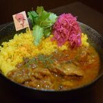 Pinku No Yoidore Kujira - スパイスチキンカレー