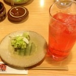 一膳めしや - お通しとザクロサワー 一膳めしや