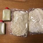 ラーメン屋 トイ・ボックス - 「お持ち帰り鶏油そばセット」1000円