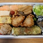 Semmi ya - のり鮭弁当（700円）
                        