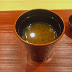 鮨ひろ瀬 - 甘鯛と鰆のあら汁