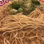 ラーメンセンター 源龍 - バリカタの麺