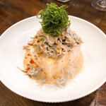 創作麺工房 鳴龍 - しらす冷やっこ 300円