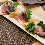 江戸前 びっくり寿司 - 光り物3種