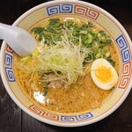 Gyouza Tomen Isenojou - 胡麻とニラの辛口ラーメン830円