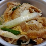 栄夏 - お惣菜も付けてくれますた。