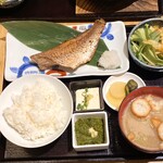 原始炭焼 燗と - 日替り焼き魚定食