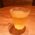 肉汁餃子のダンダダン - 冷たいお茶