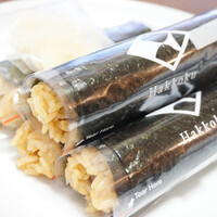 はっこく - ・手巻鮨 4種 2,800円/税込
                    (突先、干瓢と三つ葉、穴きゅう、アジフライ 大葉)