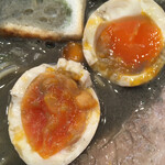 中華そば まるたけ - 味玉断面