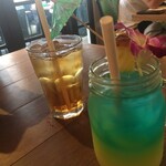 ALOHA TABLE Waikiki - ブルーハワイ、ジンジャーエール