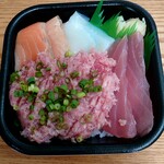 福家 丼丸 - 料理写真:どん丸丼（税込540円）
