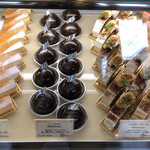 パティスリー プレジール - 2020.5.6  ショーウィンドウ