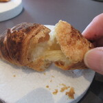 プレゼンテ スギ - 焼きたてのもっちり感が印象的