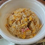 中華料理 鳳凰 - TakeOutは、こんな容器でスプーンが付きます。