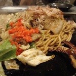 Monja Yaki Okonomiyaki J Uju - やきそば　ソース甘めです！
