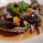 中国飯店 富麗華 - 酔鮮大閘蟹＜上海蟹の紹興酒漬け（一杯）＞ズームアップ