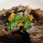 中国飯店 富麗華 - 酔鮮大閘蟹＜上海蟹の紹興酒漬け（一杯）＞ズームアップ