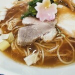 津軽煮干中華蕎麦 サムライブギー - 鶏そば（醤油・アップ）