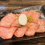 炭火焼肉　黒毛和牛　慶k - 上タン　1,580円