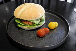 銀座で一人ランチを満喫 ジャンル別のおすすめ店15選 食べログまとめ