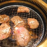 焼肉 鶯谷園 - 